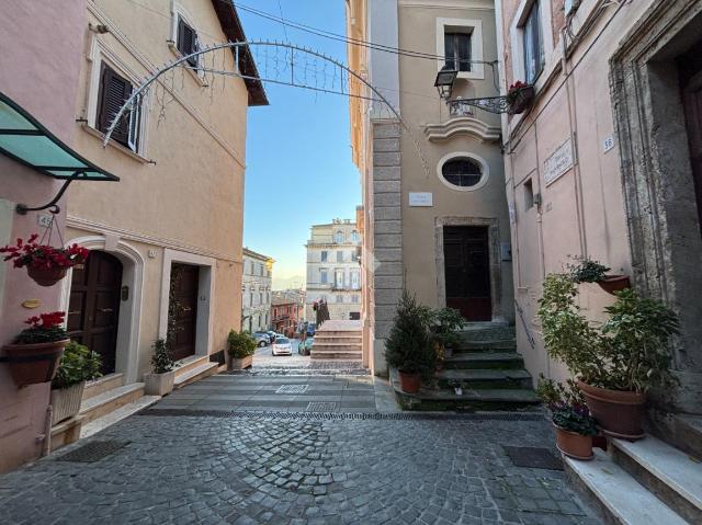 3-room flat in Via S. Paolo 6, Genazzano - Photo 1