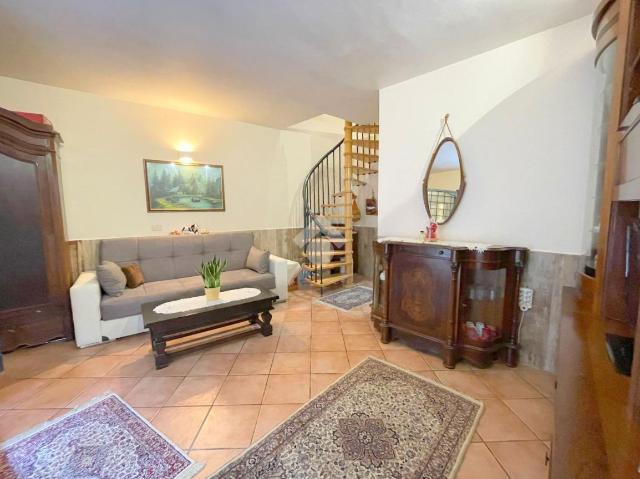 3-room flat in Via Albrizi 17, Velletri - Photo 1