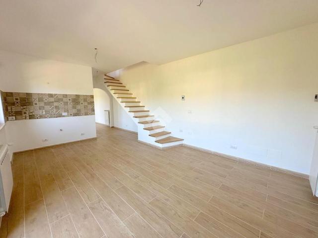 3-room flat in Via Paolo Sesto 5, Velletri - Photo 1