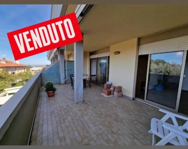 2-room flat in Via Santa Caterina da Siena  54, San Vincenzo - Photo 1