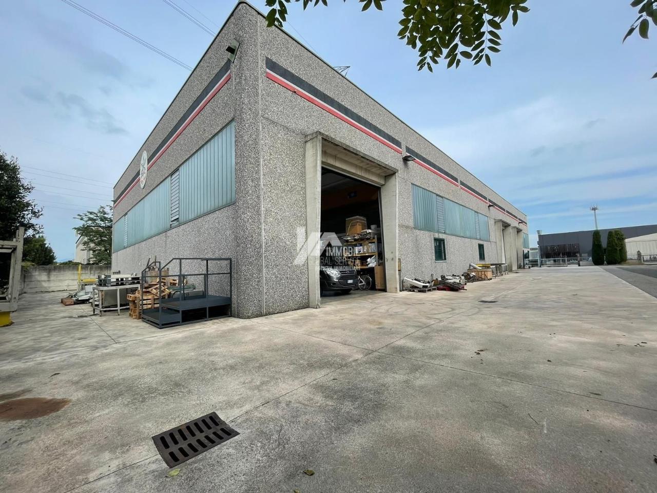 Capannone in Via dell'Industria, Travagliato, {3} - Foto 2