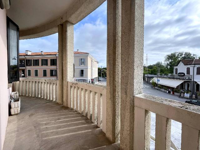 4-room flat in Via Roma 5, Porto Viro - Photo 1