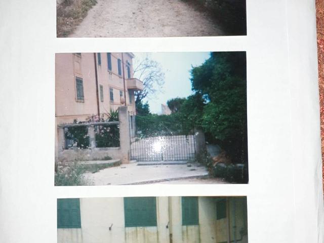 Warehouse in {3}, Via Galletti - Photo 1