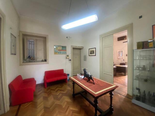 Gemeinschaftsbüro in Via Principe di Belmonte 4, Palermo - Foto 1