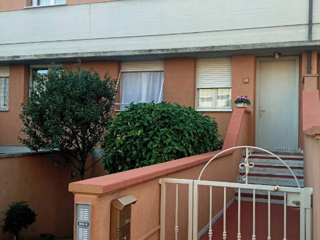 Terraced house in Via Amatore Sciesa,, Massa - Photo 1