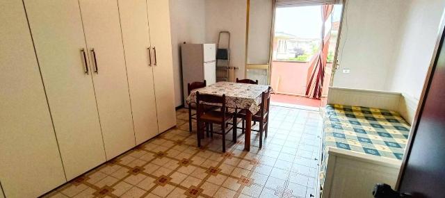 One-room flat in Via Lungobrugiano 27, Massa - Photo 1