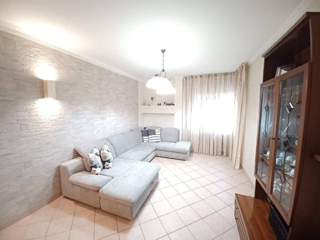 4-room flat in Via San Giovanni Bosco 58, San Benigno Canavese - Photo 1