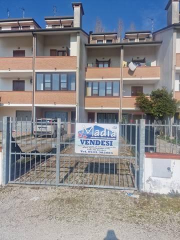 Terraced house in Via Imperiali, Comacchio - Photo 1