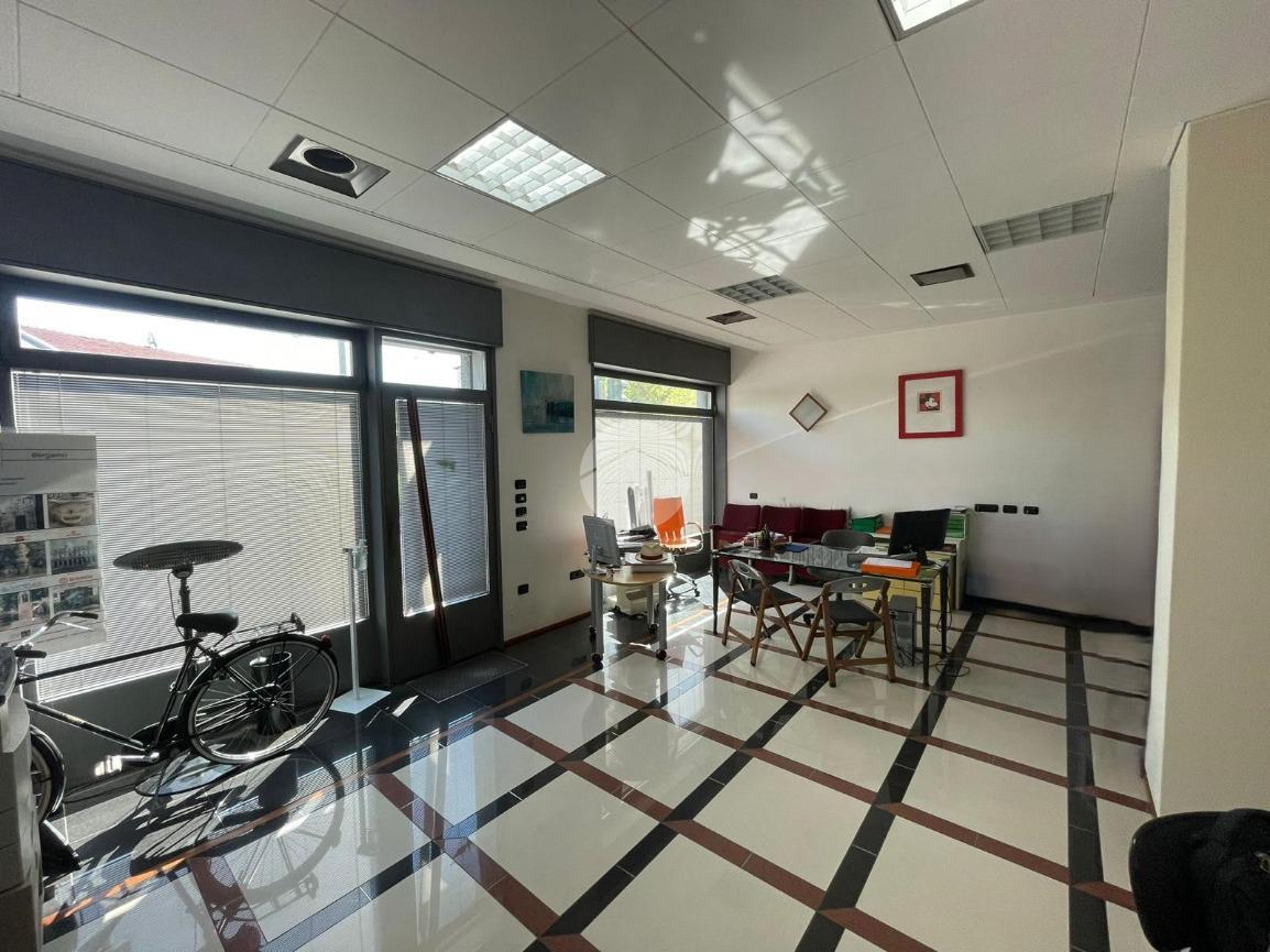 Ufficio in Via Zanica, Bergamo, {3} - Foto 2