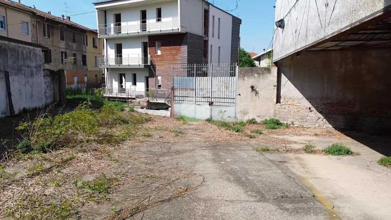 Capannone in Via Zanica, Bergamo, {3} - Foto 2