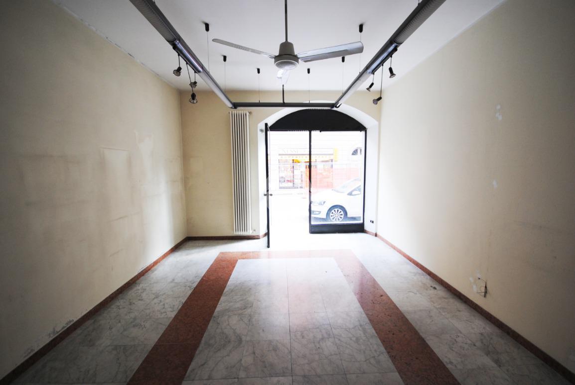 Negozio in Via Borgo Palazzo, Bergamo, {3} - Foto 2