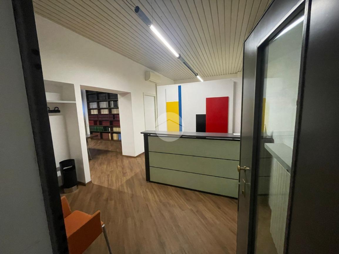 Ufficio in Via Angelo Maj, Bergamo, {3} - Foto 2