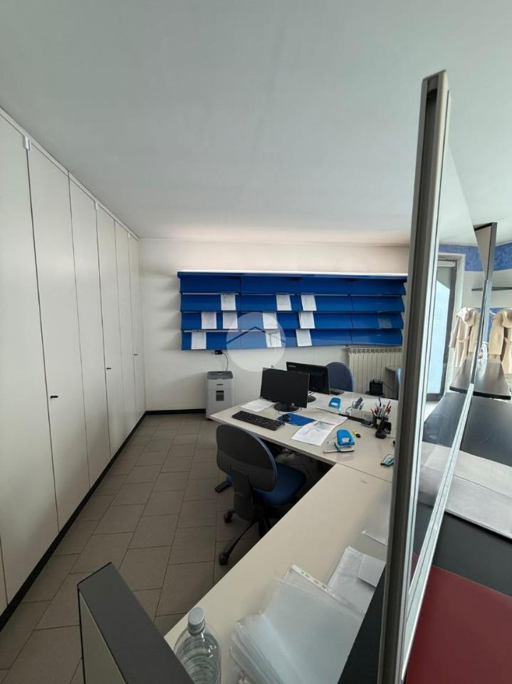 Ufficio in Vicolo Palestro, Grassobbio, {3} - Foto 1
