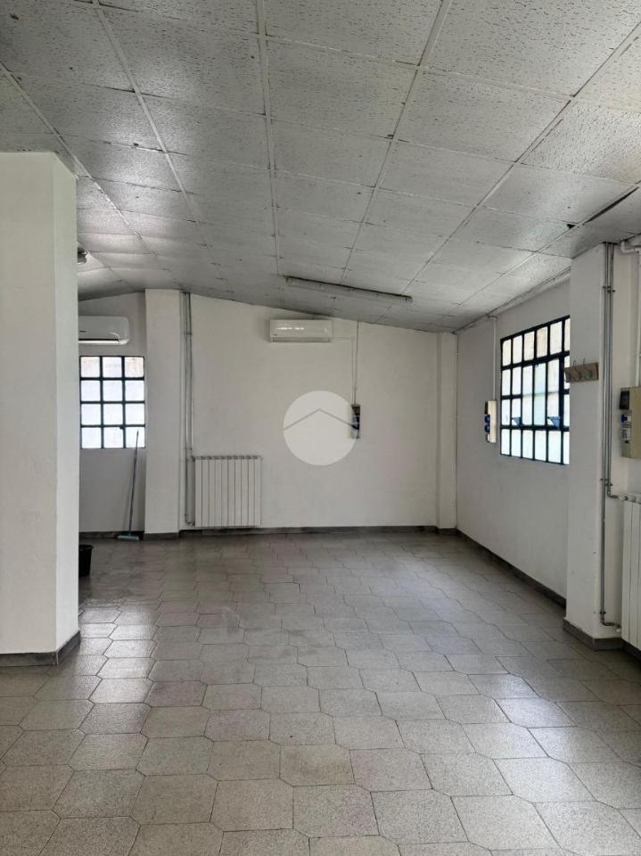 Laboratorio in Via Anghinelli 14, Bergamo, {3} - Foto 1