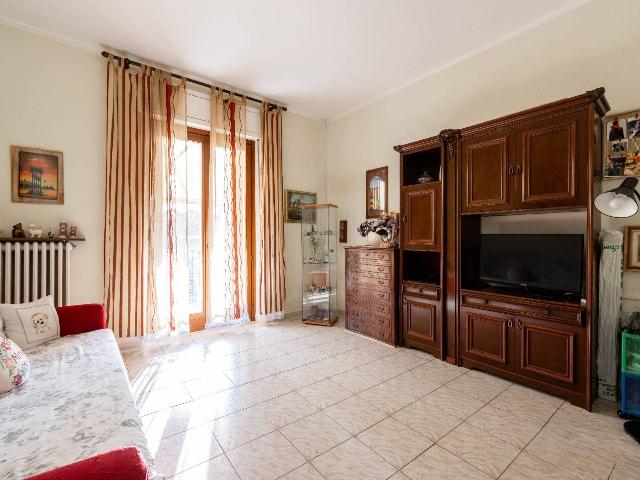 3-room flat in Via del Cavaliere 22, Opera - Photo 1