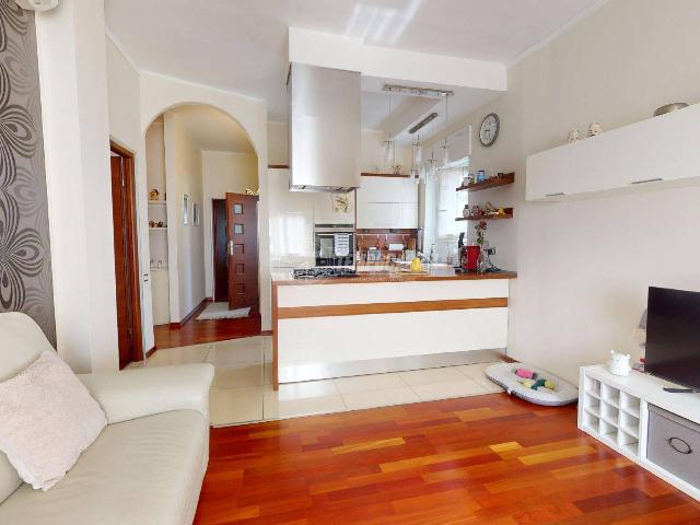 3-room flat in Via Federico Ozanam 4, Concorezzo - Photo 1