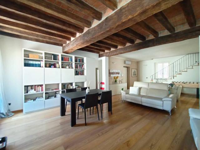 4-room flat in Piazza Duomo, Piacenza - Photo 1