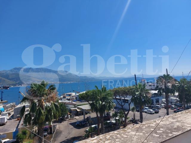 2-room flat in Lungomare  G. Caboto 416, Gaeta - Photo 1