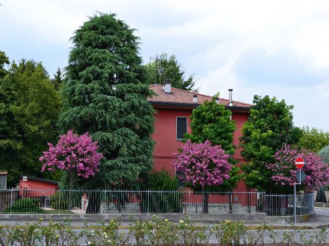 Mansion in {3}, Via Piave 18 - Photo 1