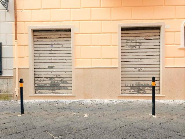 Geschäft in Via San Carlo, Caserta - Foto 1