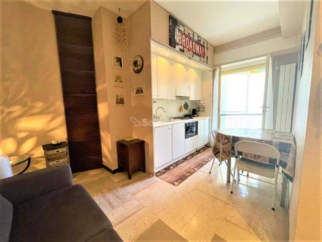 2-room flat in Via Barabino 3, Sanremo - Photo 1