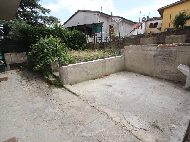 Trilocale in Via delle Dalie, Vaiano - Foto 1