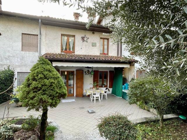 Detached house in Via Santa Lucia, Gazzaniga - Photo 1