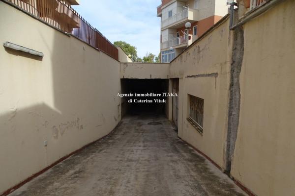 Magazzino in Via Alcide De Gasperi, Villabate, {3} - Foto 1
