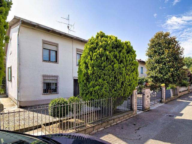 Villa in Via Giovanni Giolitti, Bomporto - Foto 1