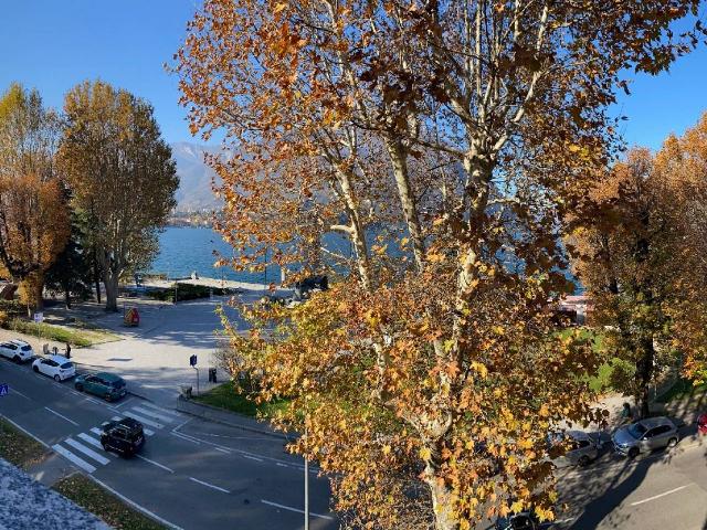 Trilocale in Piazza degli Affari, Lecco - Foto 1