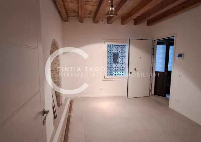 Shared office in Via San Nicolò, Treviso - Photo 1