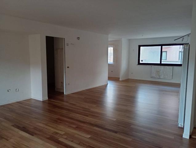 Apartament in {3}, Corso Europa S.N.C - Photo 1