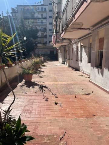 Negozio in Via Ferdinando di Giorgi, Palermo, {3} - Foto 1