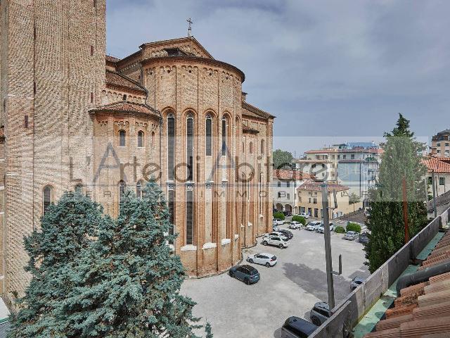 Apartament in Via San Nicolò, Treviso - Photo 1