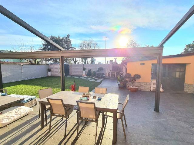 Villa in Via Agostino Bertani 33, Cerro Maggiore - Foto 1