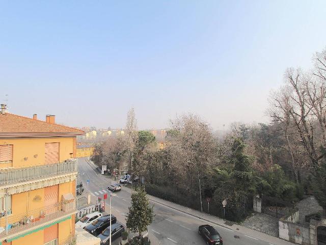 Trilocale in Via Belvedere 2, San Lazzaro di Savena - Foto 1