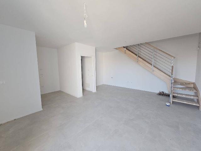 3-room flat in Via Lussemburgo, Paese - Photo 1