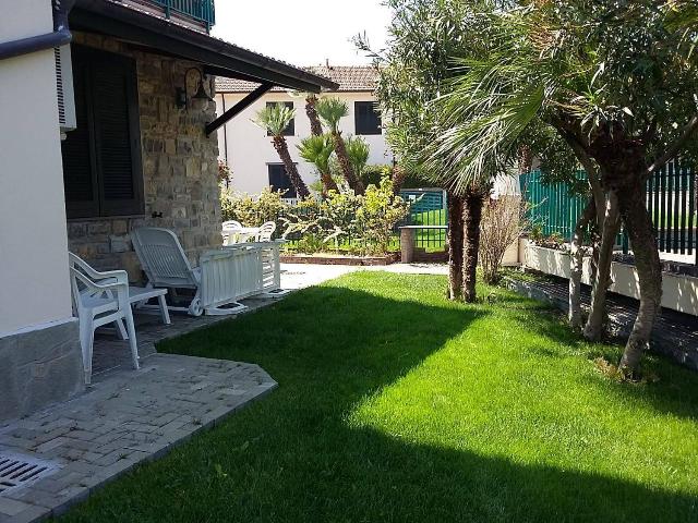 Apartament in Primo Maggio, Cipressa - Photo 1