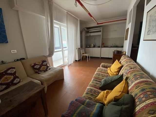 Vierzimmerwohnung in Via Bellessere, Castelnovo ne' Monti - Foto 1