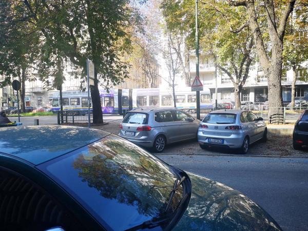 Autorimessa in Corso Re Umberto 49, Torino, {3} - Foto 2