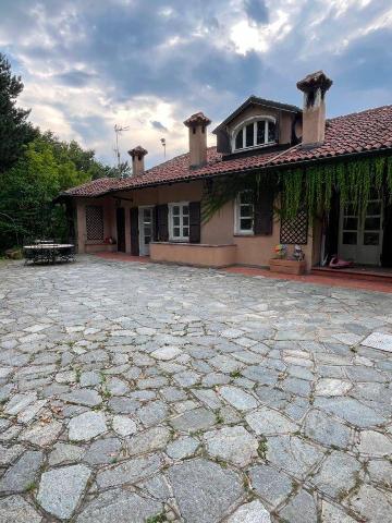 Mansion in Strada Moncalvo 52, Moncalieri - Photo 1