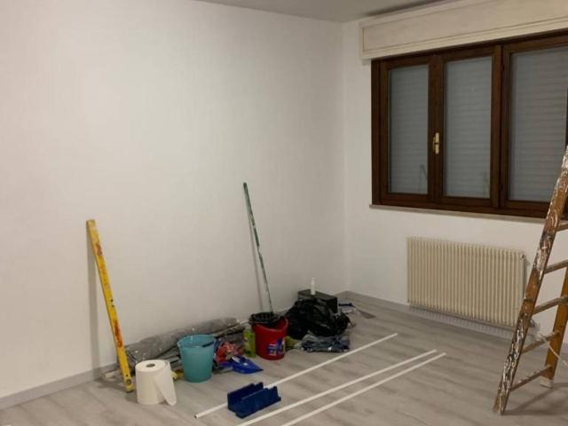 Vierzimmerwohnung in Via Rimembranza, Nervesa della Battaglia - Foto 1