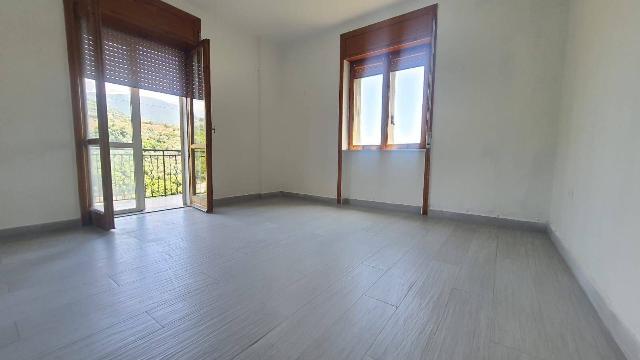 2-room flat, Eboli - Photo 1