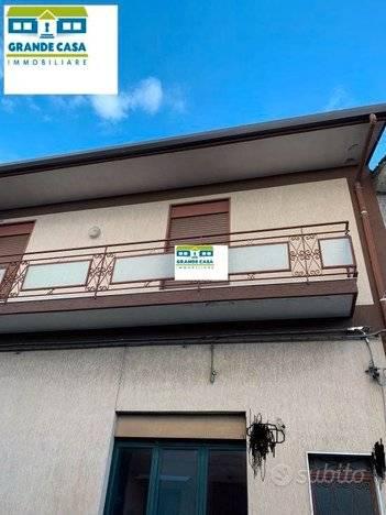 Dreizimmerwohnung in {3}, 95039 Trecastagni Ct, Italia - Foto 1