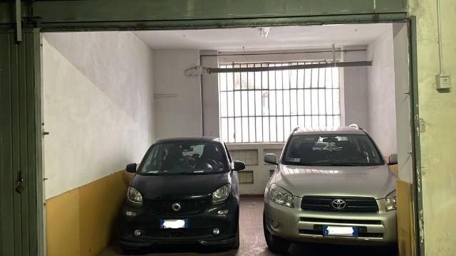 Garage or car box in Via Pietro Blaserna, Roma - Photo 1