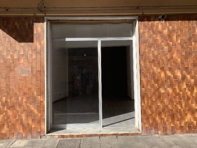 Shop in {3}, Via Gitto Pietro 8 - Photo 1