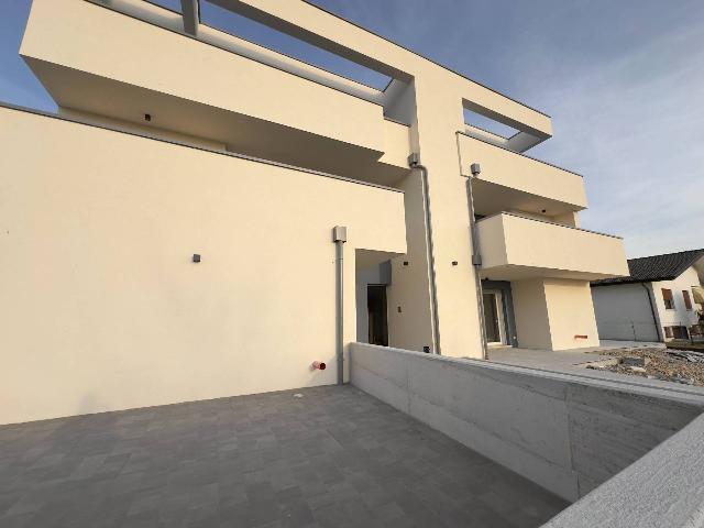 4-room flat in Via Fratelli Bandiera 2, Ponzano Veneto - Photo 1