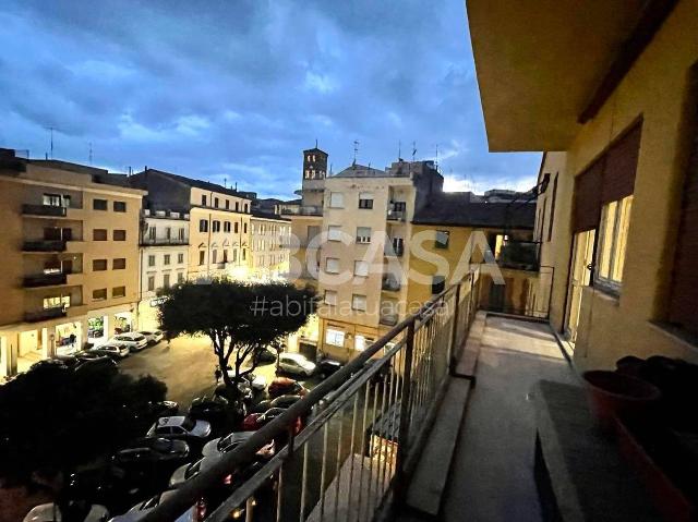 Vierzimmerwohnung in {3}, Piazza Cairoli - Foto 1