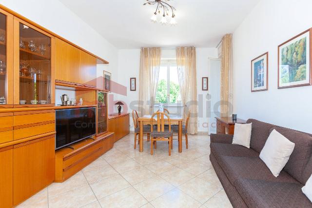 3-room flat in Via Alcide De Gasperi, Mozzate - Photo 1