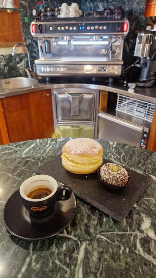 Pasticceria in Corso del Popolo 1217, Chioggia, {3} - Foto 1